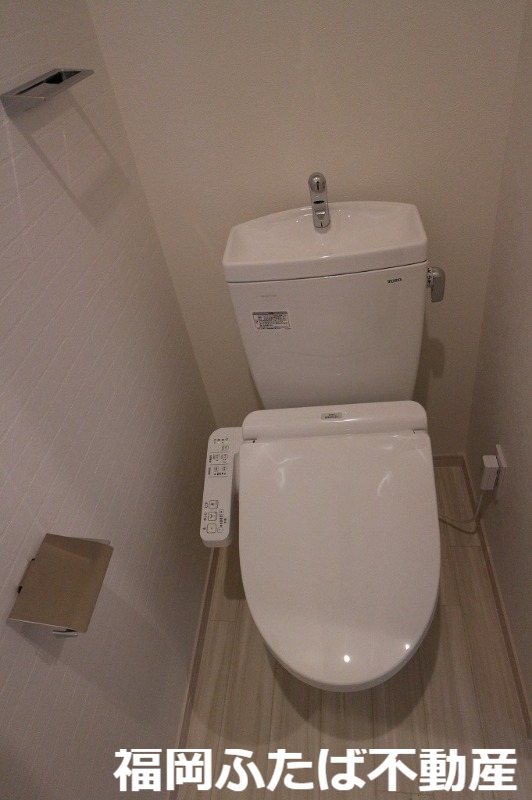 REGALEST 西月隈のトイレ写真