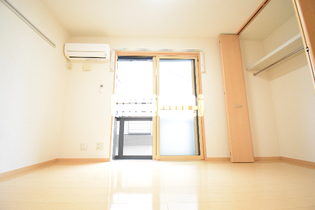 居室・リビング　日当たり良好のお部屋です。