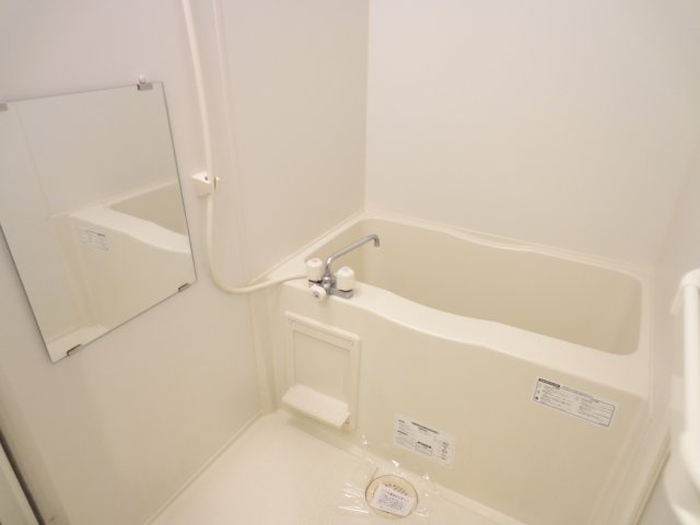 バス・シャワールーム　同物件別部屋