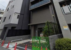 エントランス　建物の内部です