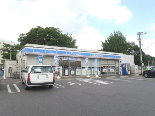 コンビニ　ローソン（コンビニ）まで600m