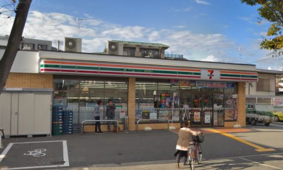 コンビニ　セブンイレブン 西宮北夙川通り店（コンビニ）まで382m