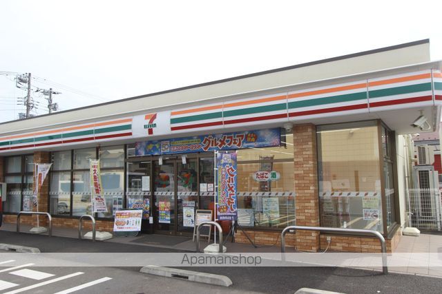 コンビニ　セブン－イレブン鎌ヶ谷東鎌ヶ谷店（コンビニ）まで622m