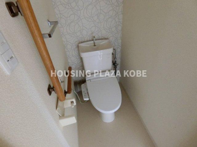 プラターヌのトイレ写真