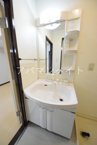 洗面設備　独立洗面台です！