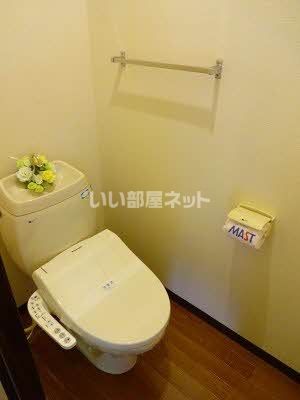 メゾン・ド・バンベール A棟のトイレ写真