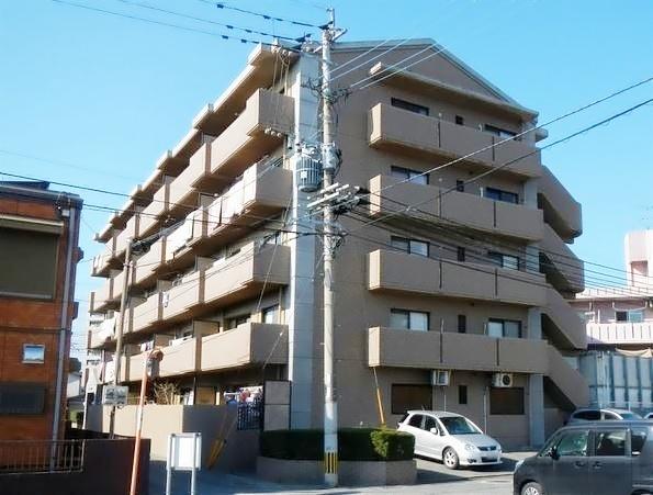 西鉄貝塚線 貝塚駅 徒歩9分 築32年