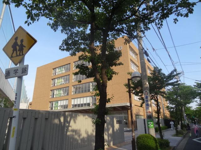 高校・高専　私立修徳高校（高校・高専）まで1351m
