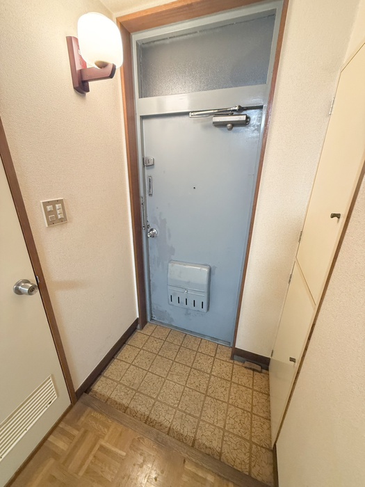 ハイツ末広の玄関写真