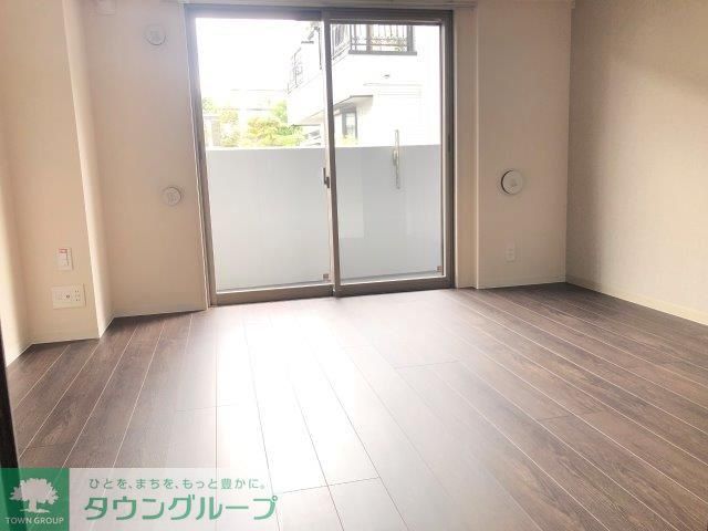 グランシャリオ西新井の居間写真