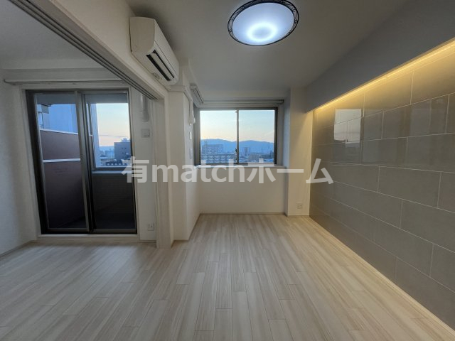 居室・リビング　(参考)同マンション同間取り他部屋の写真