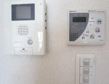 セキュリティ　モニタ付きで来客時も安心