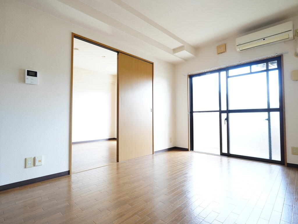 casa 花水木の居間写真