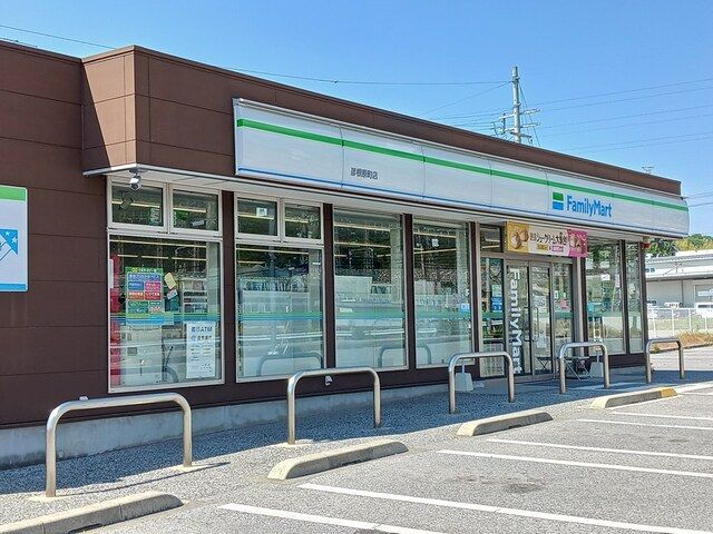 コンビニ　ファミリーマート彦根原町店様（コンビニ）まで1600m