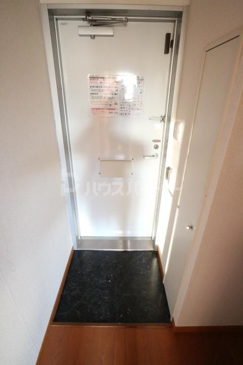 玄関　洗面