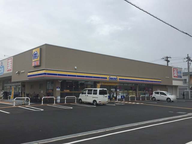コンビニ　ミニストップ平野瓜破西店（コンビニ）まで479m