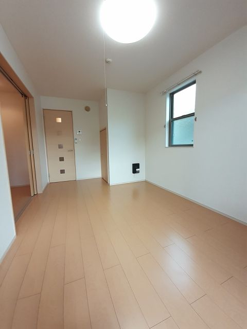 1K Apartment in Chuo-ku, Chiba, Chiba — photo 3 of 3