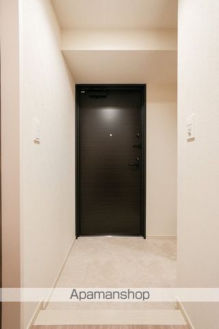 ロイジェント戸越銀座の玄関写真
