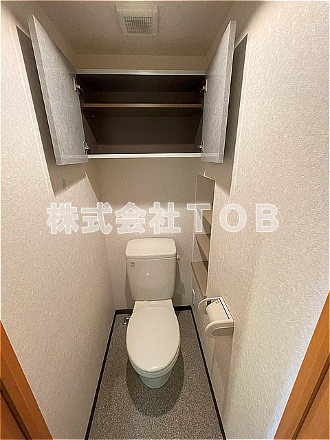 トイレ　※クリーニング中の撮影※