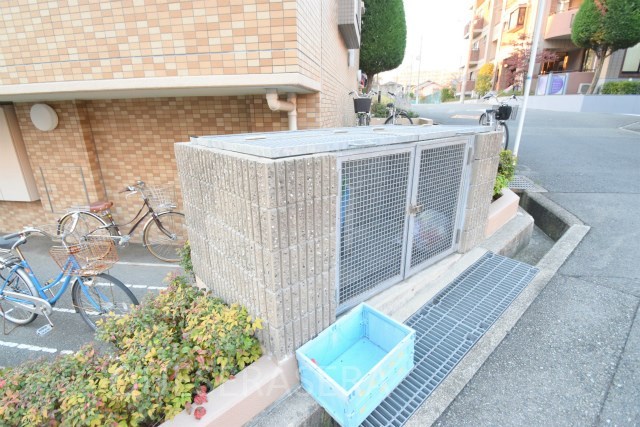 阪急千里線 千里山駅 徒歩14分 4階建 築23年の外観写真
