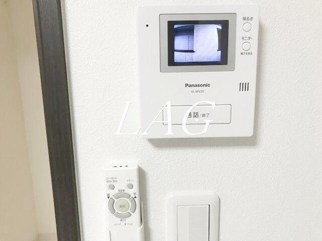 セキュリティ　モニター付きインターホンです。