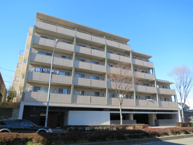 建物外観　★地下駐車場もあります★