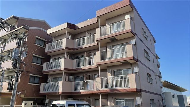 建物外観　現況優先