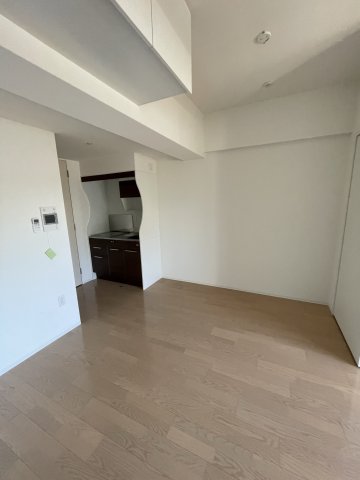 居室・リビング　イメージとして同建物他部屋を表示しています