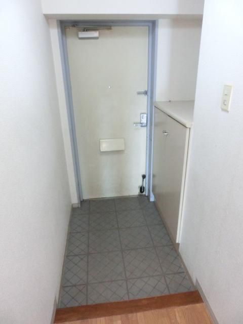 玄関　シューズボックス完備