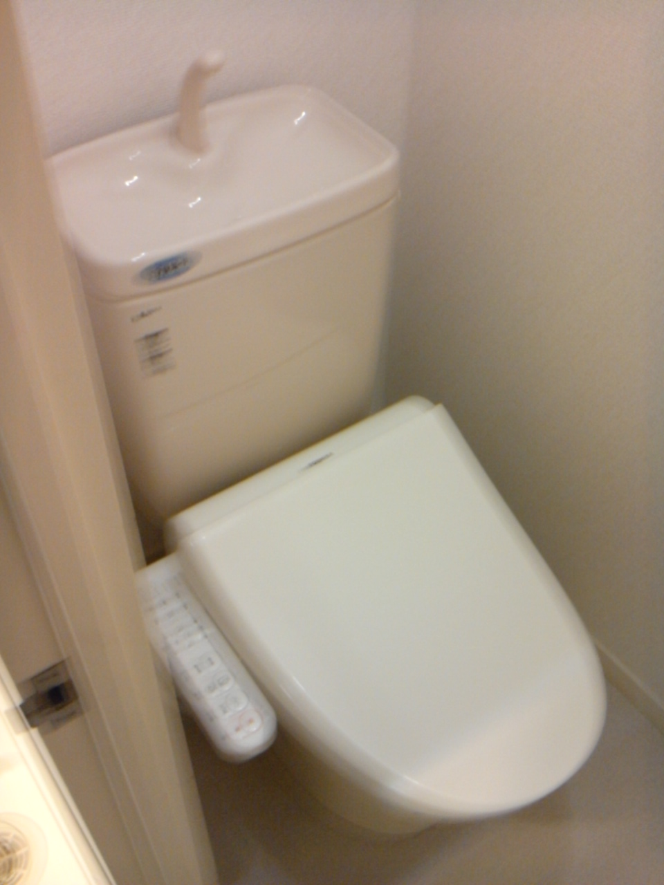 都営新宿線 船堀駅 徒歩3分 4階建 築39年のトイレ写真