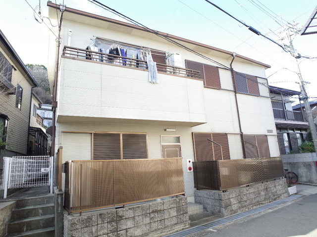 神戸市須磨区板宿町のアパートの建物外観
