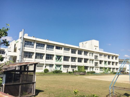 小学校　橿原市立白橿北小学校（小学校）まで403m