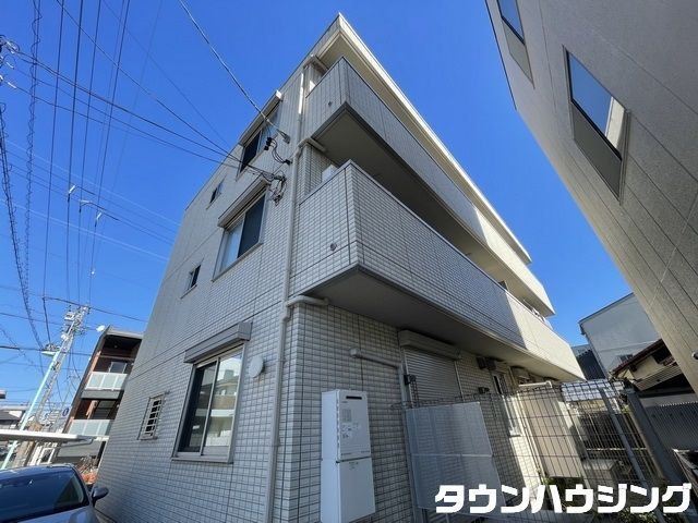 名古屋市中村区白子町のアパートの建物外観