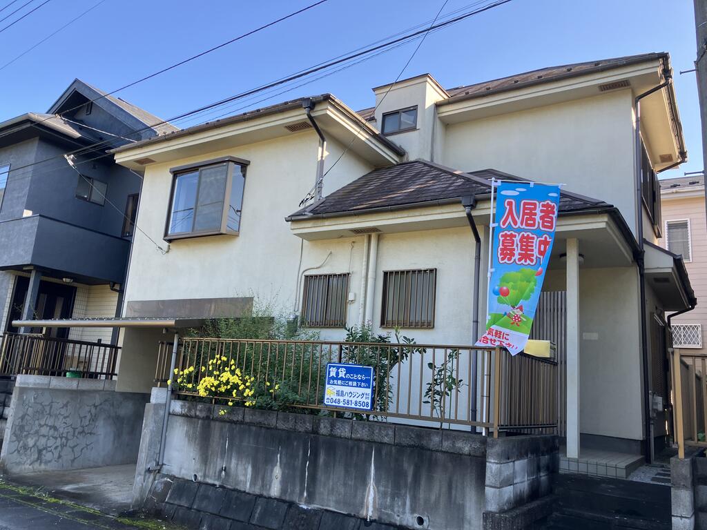 いろえんぴつの街貸家の建物外観