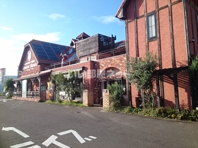 【コンフォールＵＥＭＡＴＳＵIIの飲食店】