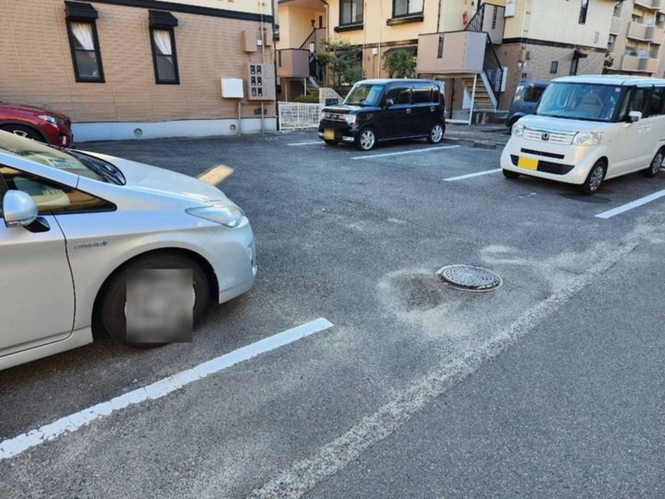 駐車場　駐車場
