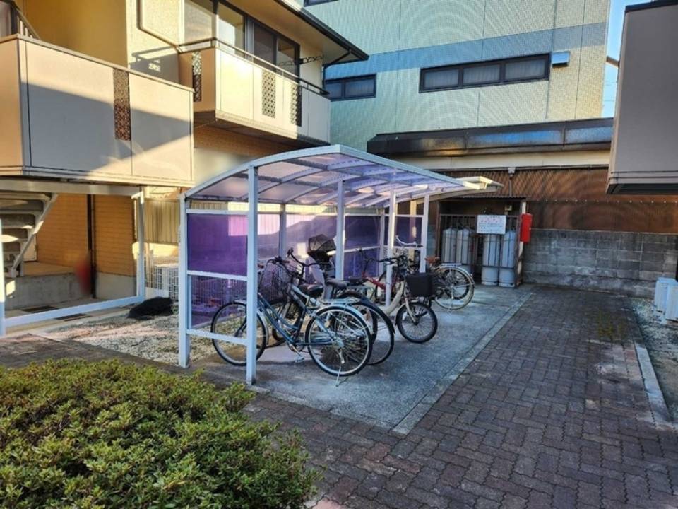 駐車場　駐輪場