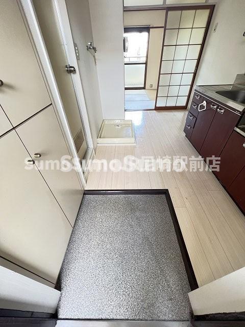 玄関　落ち着いた玄関です