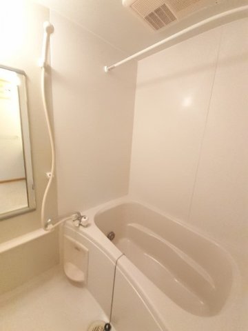 バス・シャワールーム　日々の暮らしに欠かせないお風呂です