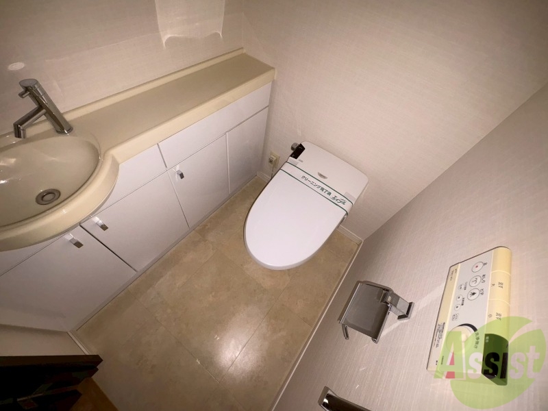 トイレ　こちらはトイレです。清潔感があり、安心して使用できます。