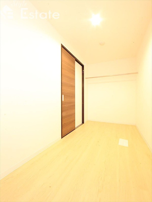 収納　ウォークインクローゼット