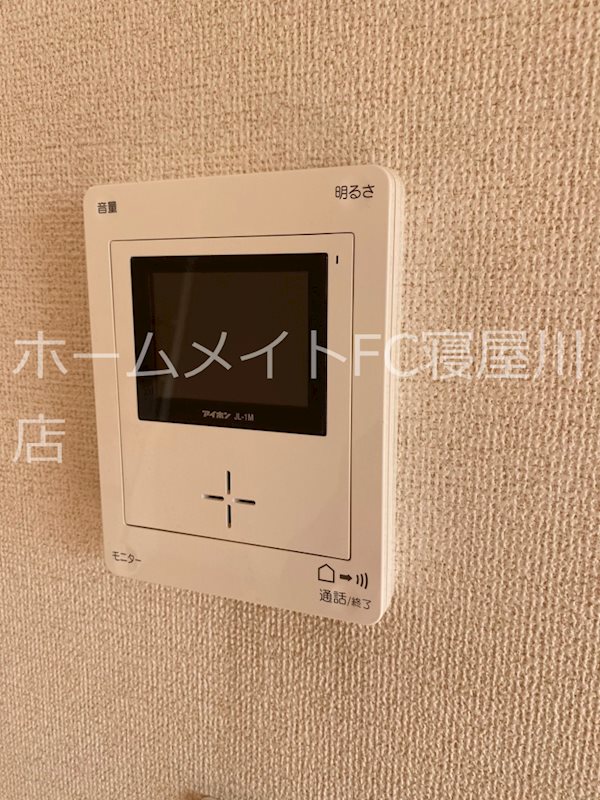 セキュリティ　モニター付きインターホン