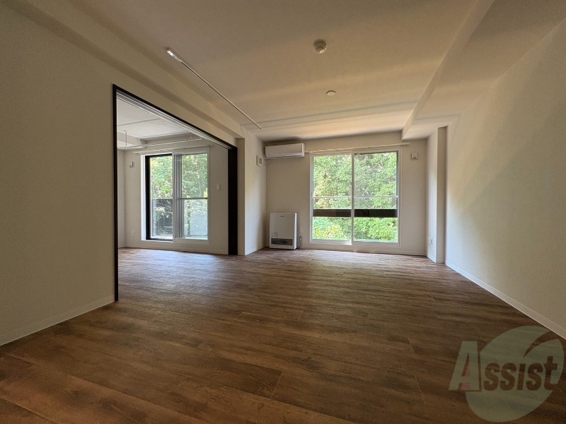 居室・リビング　スタイリッシュな印象のリビングになっています！