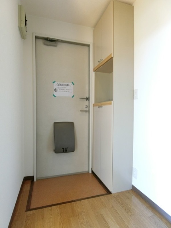 玄関　図面と現状に相違がある場合には現状を優先