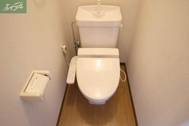 トイレ　温水洗浄暖房便座