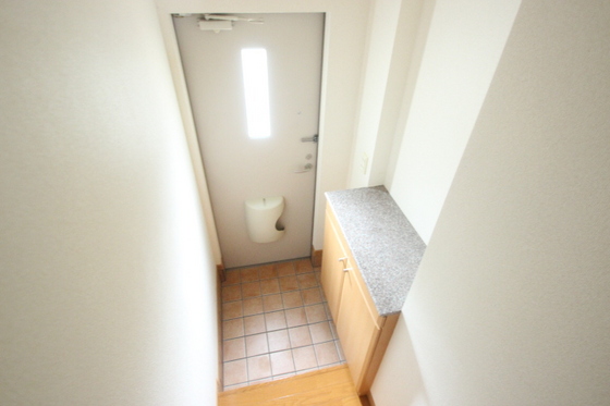 玄関　※別部屋の写真です