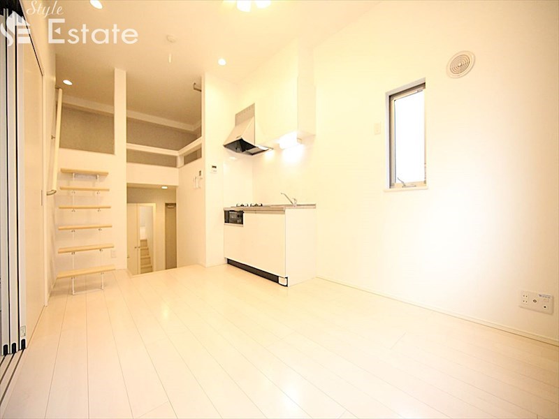 居室・リビング　内装