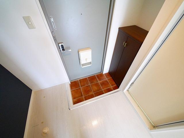 玄関　落ち着いた玄関です