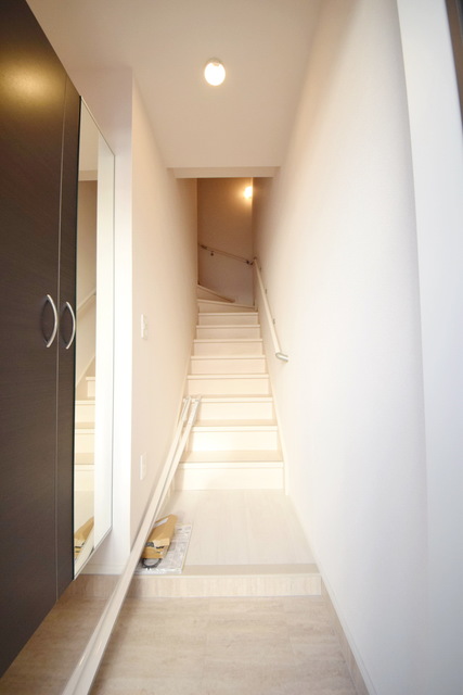 玄関　～ただいまっ～同施工会社同間取り参考写真～