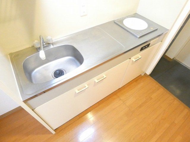 キッチン　IHコンロのキッチンです。